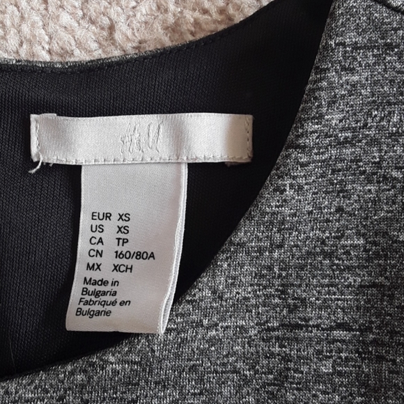 🐖Grey H&M tank top size xs - Picture 2 of 3